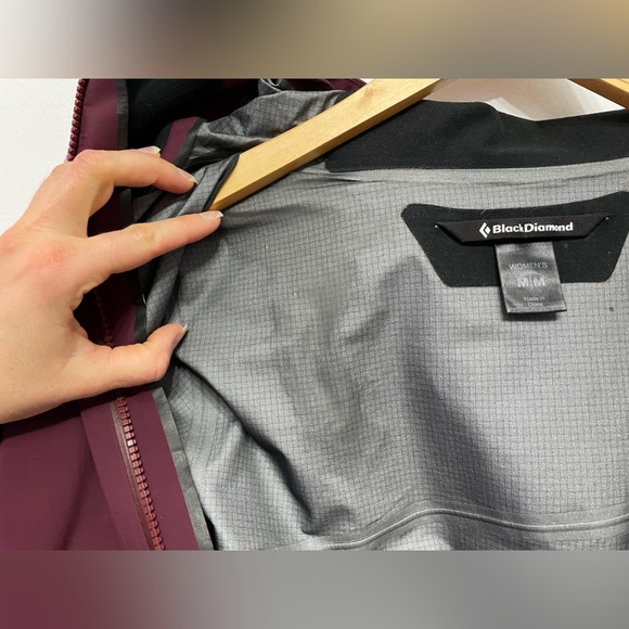 Black Diamond Women’s Sharp End Shell - Picture 5 of 16